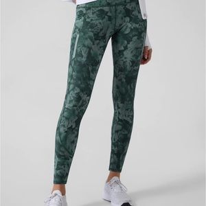 Athleta Rainer Printed Tight - Spliced Floral Minimalistic Grey